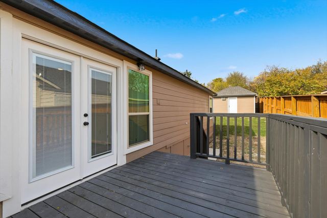 1711 E Waco Avenue, Dallas, TX 75216