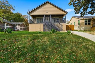 1711 E Waco Avenue, Dallas, TX 75216