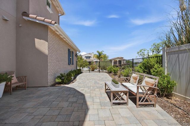 716 Thorntree Ct, San Marcos, CA 92078