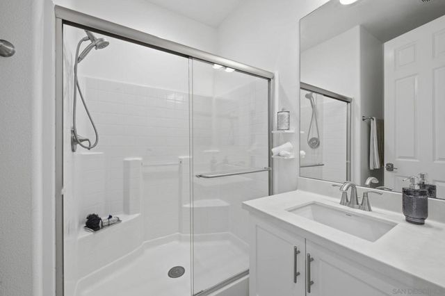 716 Thorntree Ct, San Marcos, CA 92078