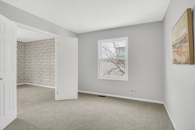 1234 Devonshire Road, Buffalo Grove, IL 60089