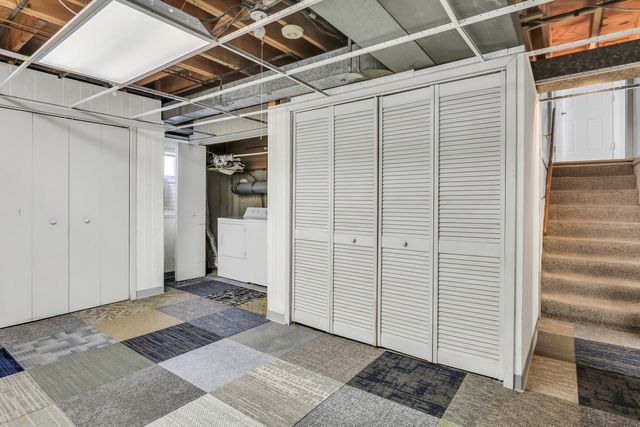 1234 Devonshire Road, Buffalo Grove, IL 60089