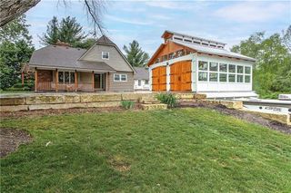2305 NE Porter Road, Blue Springs, MO 64014