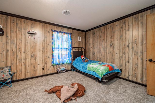 910 E Pine Street, Gurdon, AR 71743