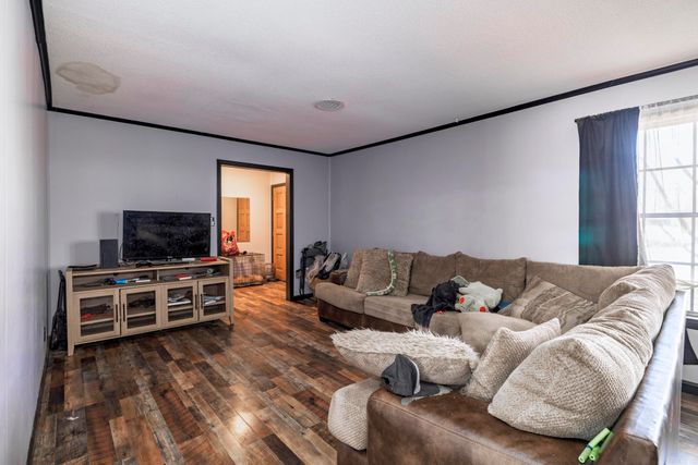 910 E Pine Street, Gurdon, AR 71743