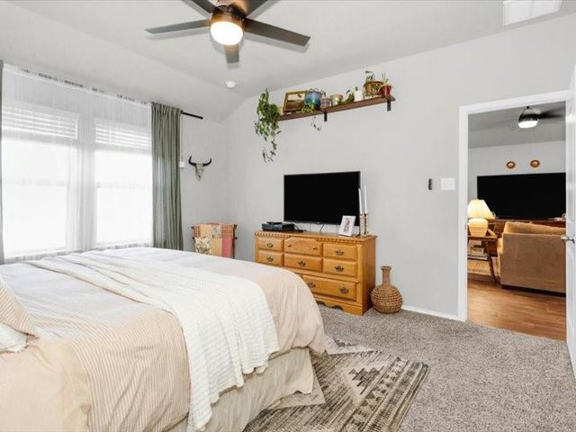 2429 Mulligan Lane, Navasota, TX 77868