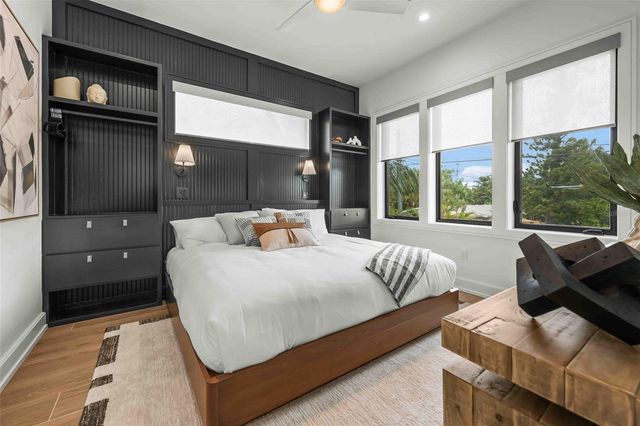 5612 GUAVA STREET, Holmes Beach, FL 34217