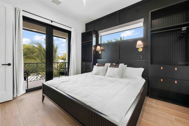 5612 GUAVA STREET, Holmes Beach, FL 34217