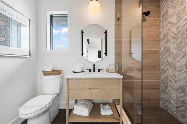 5612 GUAVA STREET, Holmes Beach, FL 34217