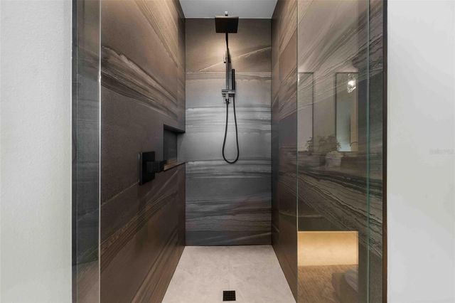 5612 GUAVA STREET, Holmes Beach, FL 34217