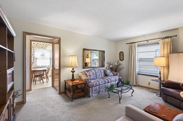 5737 34th Avenue S, Minneapolis, MN 55417