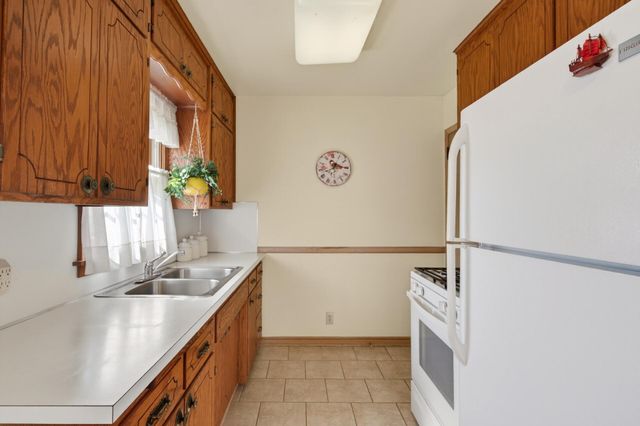 5737 34th Avenue S, Minneapolis, MN 55417