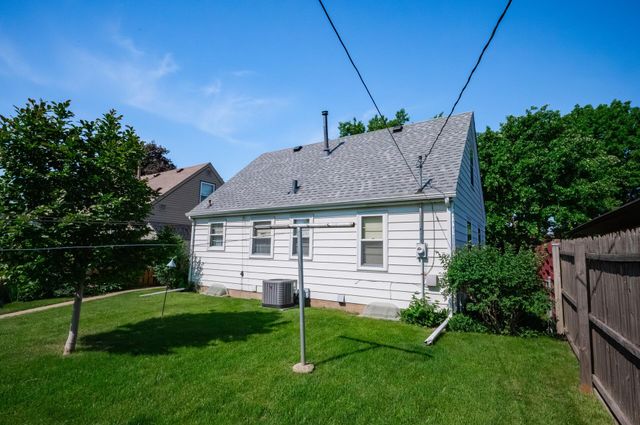 5737 34th Avenue S, Minneapolis, MN 55417