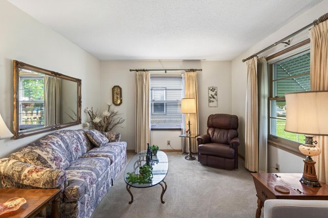 5737 34th Avenue S, Minneapolis, MN 55417