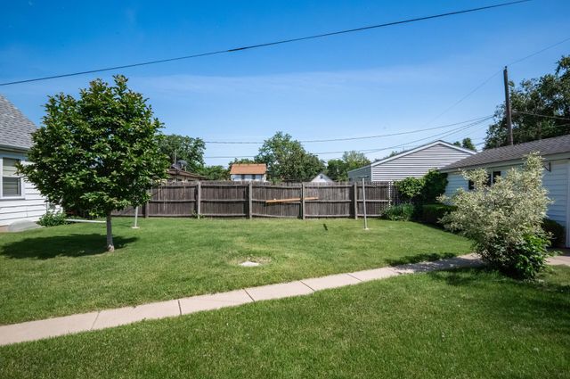 5737 34th Avenue S, Minneapolis, MN 55417