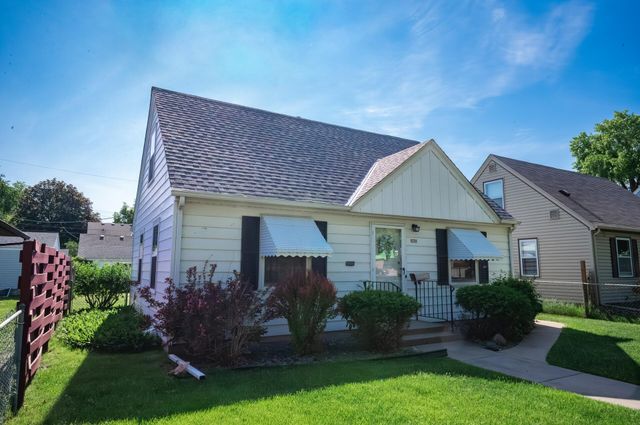 5737 34th Avenue S, Minneapolis, MN 55417