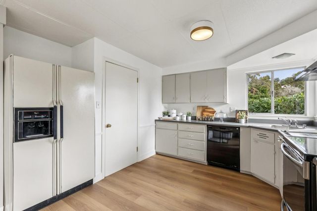 602 Alameda De Las Pulgas, Belmont, CA 94002