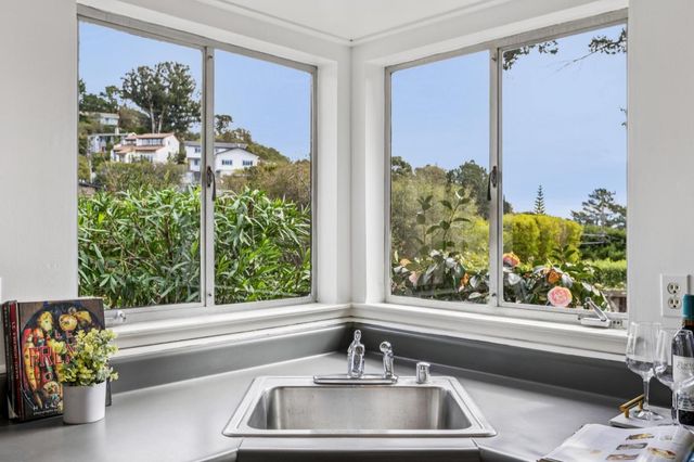 602 Alameda De Las Pulgas, Belmont, CA 94002