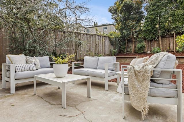 602 Alameda De Las Pulgas, Belmont, CA 94002