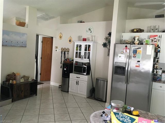 1202 SE 21st LN, Cape Coral, FL 33990