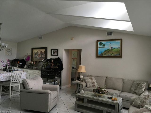 1202 SE 21st LN, Cape Coral, FL 33990