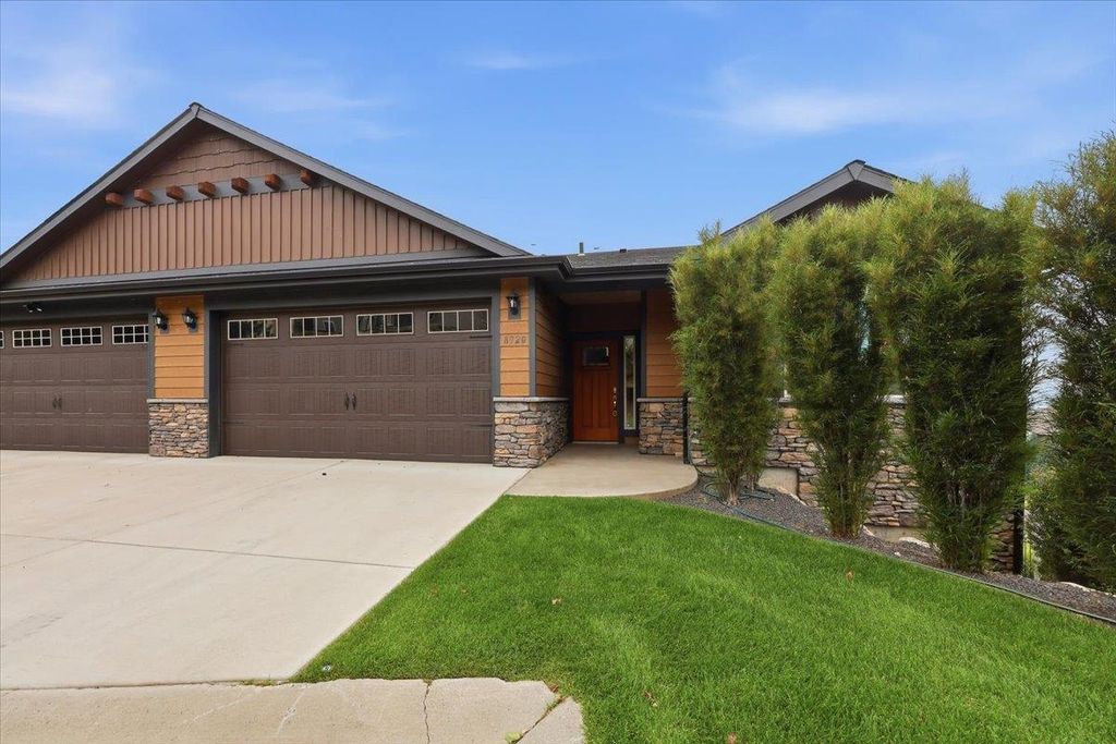 8920 E Woodside Ln, Spokane Valley, WA 99217 photo 3