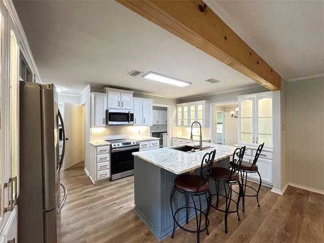 122 Cedar Springs Boulevard, Sulphur Springs, TX 75482