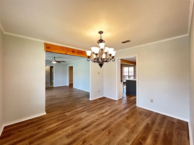 122 Cedar Springs Boulevard, Sulphur Springs, TX 75482