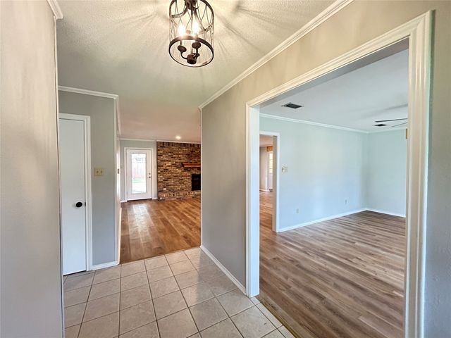 122 Cedar Springs Boulevard, Sulphur Springs, TX 75482