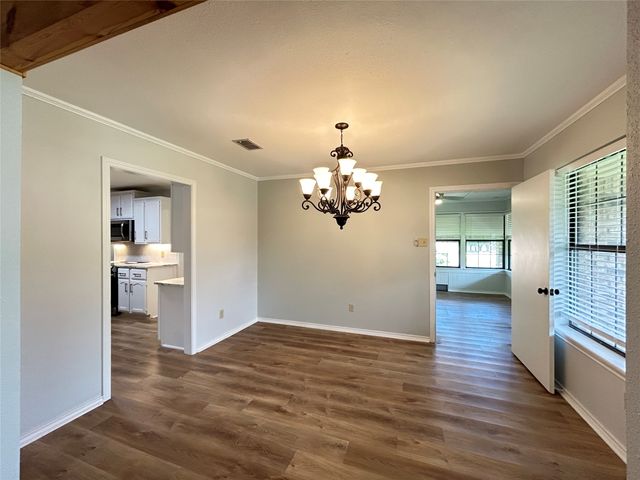 122 Cedar Springs Boulevard, Sulphur Springs, TX 75482