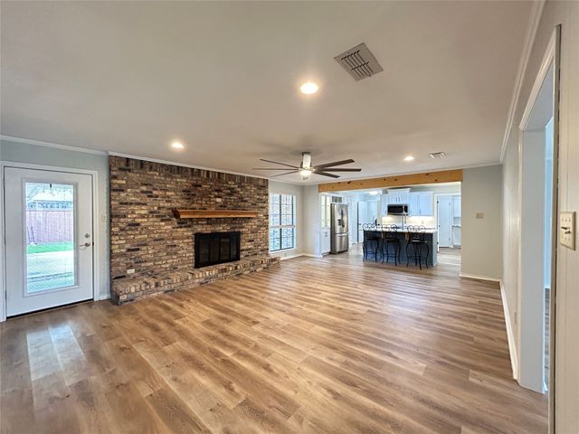 122 Cedar Springs Boulevard, Sulphur Springs, TX 75482