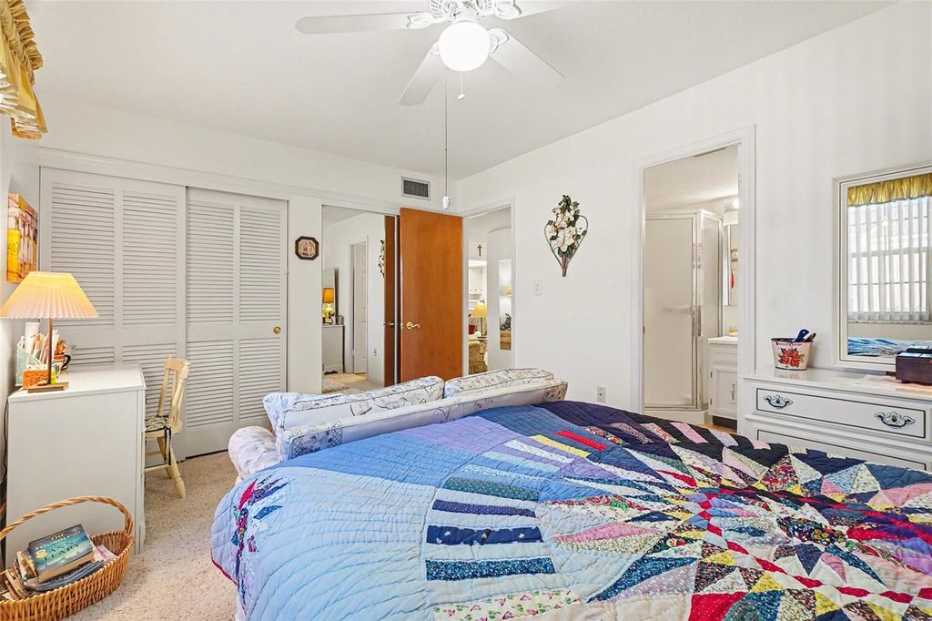 Image 20 of property listing at 4158 TAMIAMI TRAIL L4, Port Charlotte, FL 33952