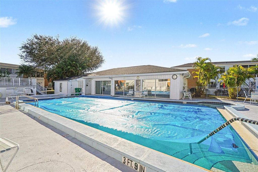 Image 34 of property listing at 4158 TAMIAMI TRAIL L4, Port Charlotte, FL 33952