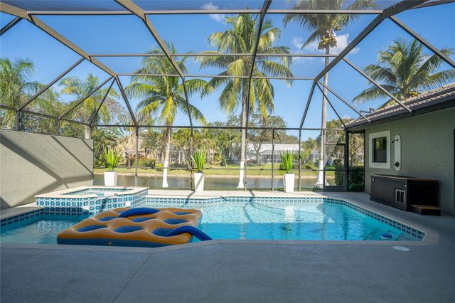 4903 NW 101st Avenue, Coral Springs, FL 33076