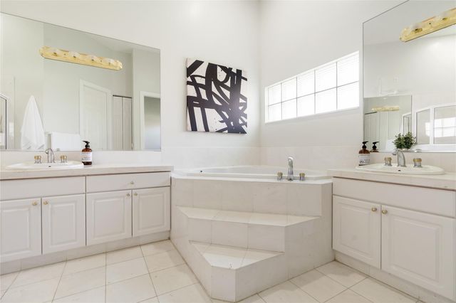 4903 NW 101st Avenue, Coral Springs, FL 33076