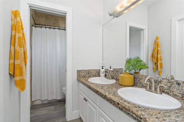 4903 NW 101st Avenue, Coral Springs, FL 33076