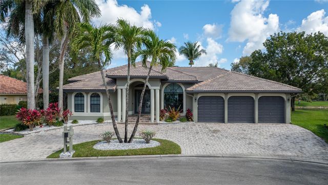 4903 NW 101st Avenue, Coral Springs, FL 33076