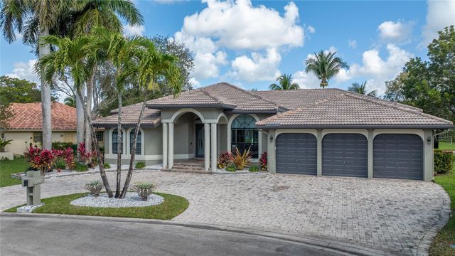4903 NW 101st Avenue, Coral Springs, FL 33076