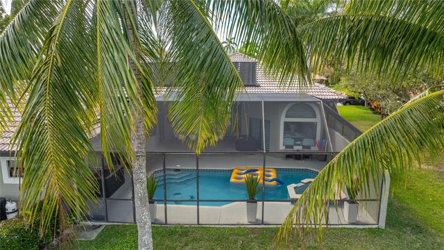 4903 NW 101st Avenue, Coral Springs, FL 33076