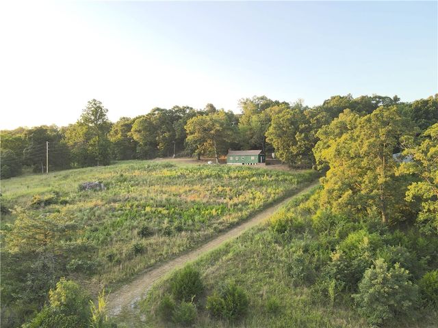 3541 Madison 2405, Huntsville, AR 72740