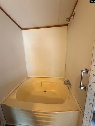 6712 E Peach Road, Ridgeway, SC 29130