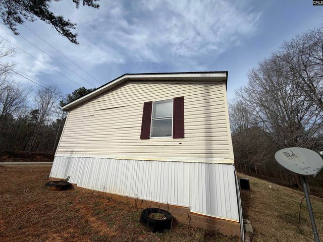 6712 E Peach Road, Ridgeway, SC 29130