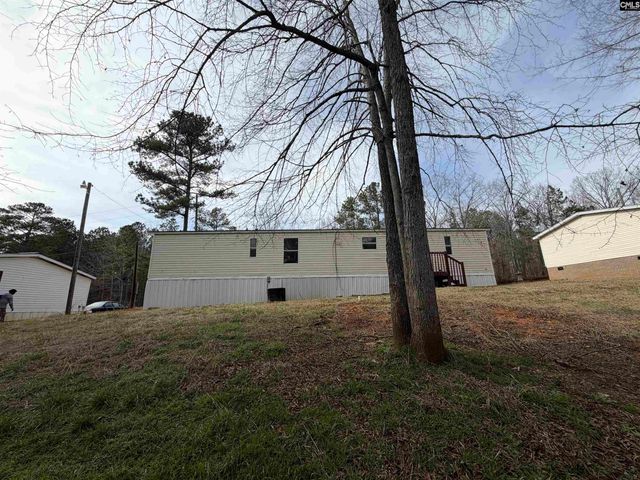 6712 E Peach Road, Ridgeway, SC 29130