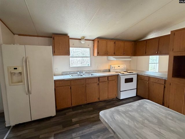 6712 E Peach Road, Ridgeway, SC 29130