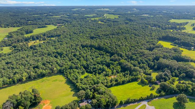 3701 Oakwood Church Rd, Cedar Hill, TN 37032