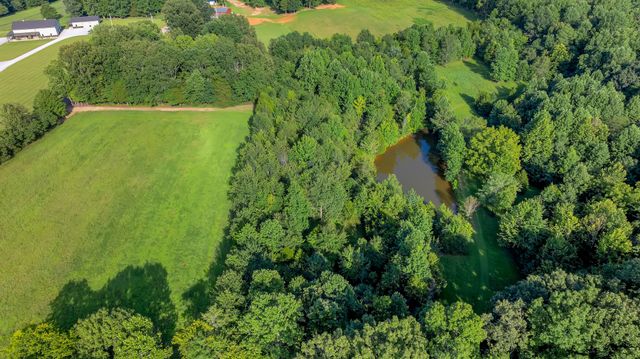 3701 Oakwood Church Rd, Cedar Hill, TN 37032