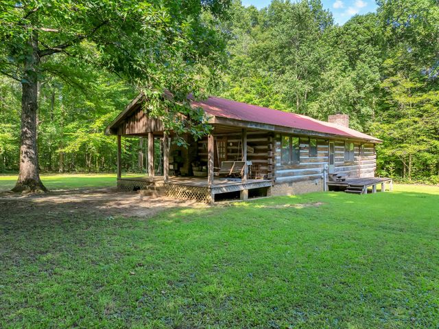 3701 Oakwood Church Rd, Cedar Hill, TN 37032