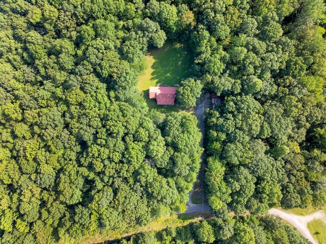 3701 Oakwood Church Rd, Cedar Hill, TN 37032