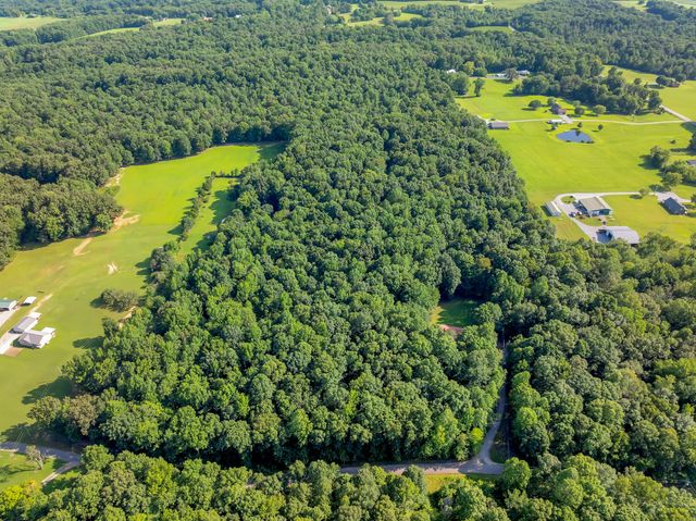 3701 Oakwood Church Rd, Cedar Hill, TN 37032