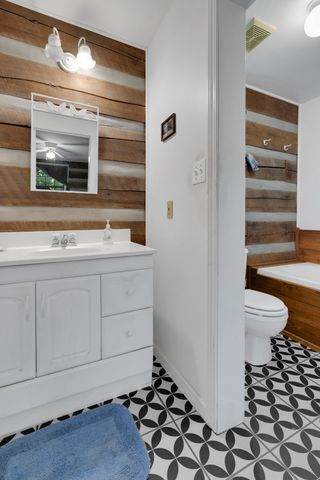 3701 Oakwood Church Rd, Cedar Hill, TN 37032